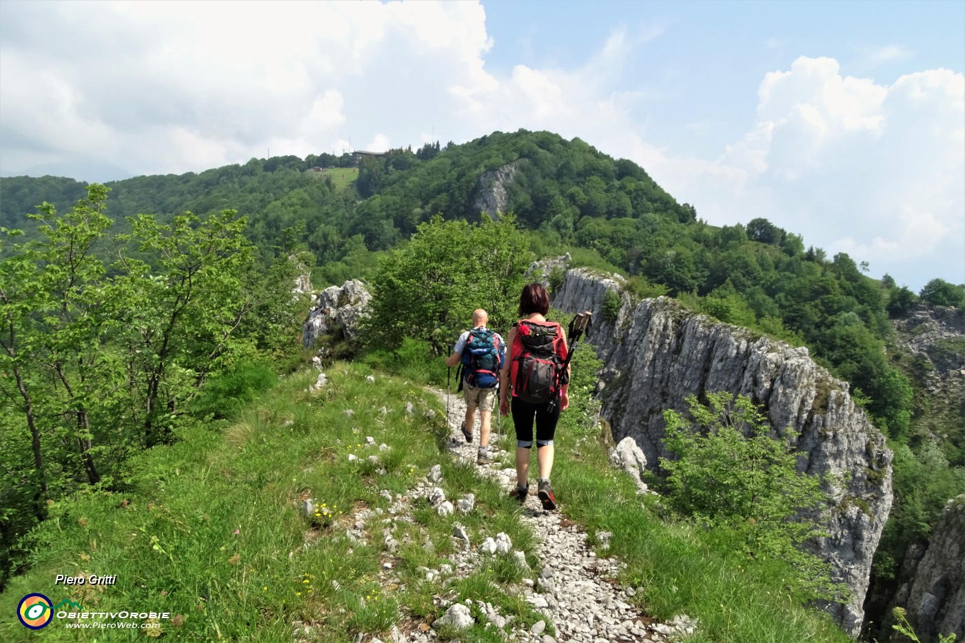 58 In cresta Cornagera con vista in Monte Poieto.JPG